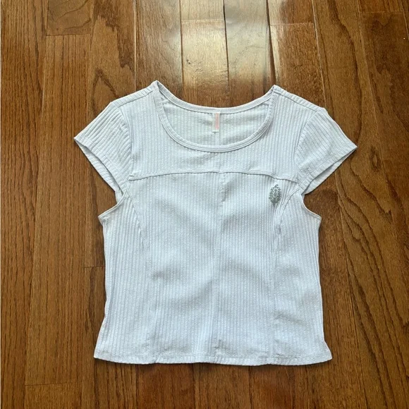 NWOT Free People movement ribbed tempo baby tee small - Picture 3 of 5